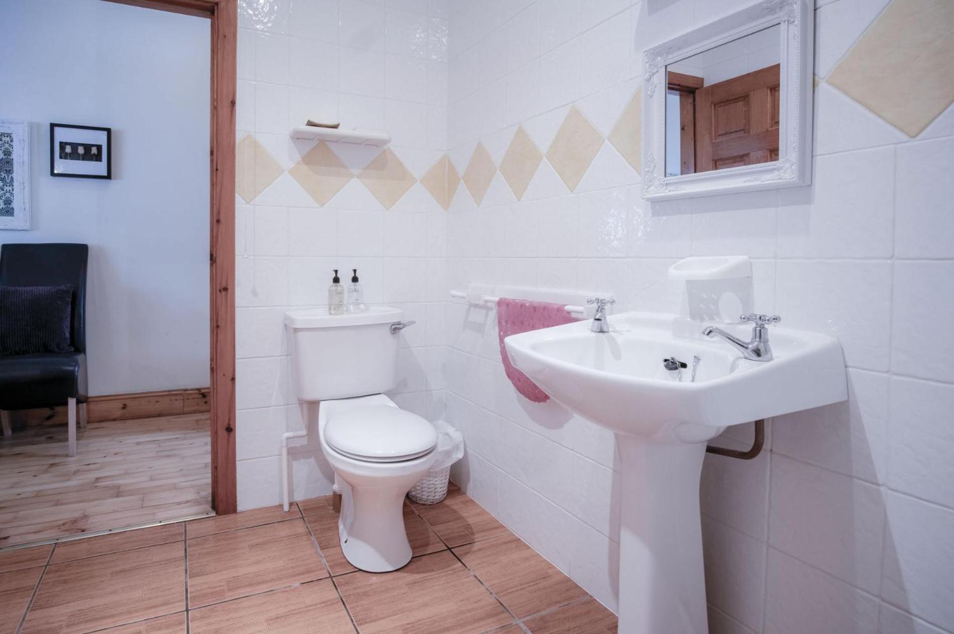 Rose Cottage - 3 Bed Cottage - New Hedges - Tenby 외부 사진